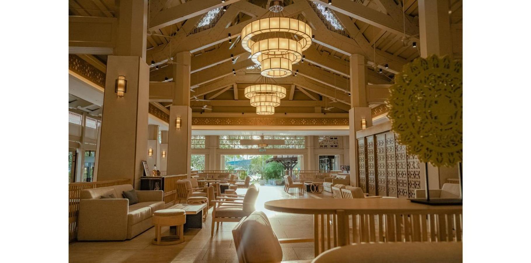 Pelangi Beach Resort & Spa, Langkawi לנגקאווי מראה חיצוני תמונה The interior of the lobby